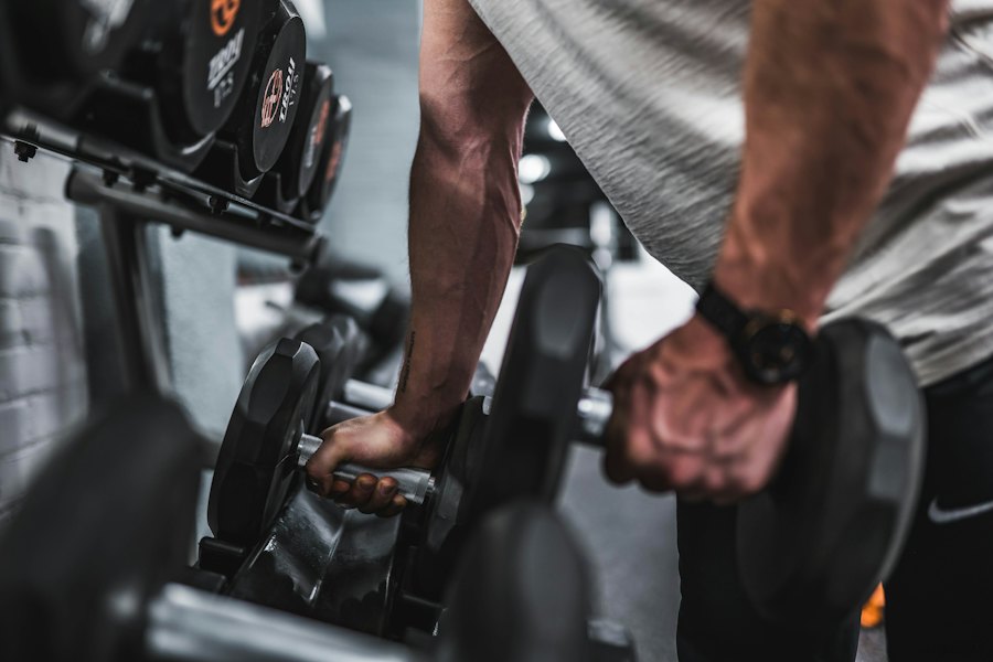 Member training with dumbbells